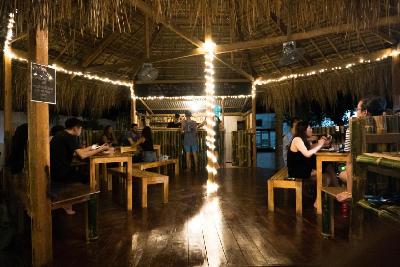 Crazy Bears Hostel Moalboal Extérieur photo